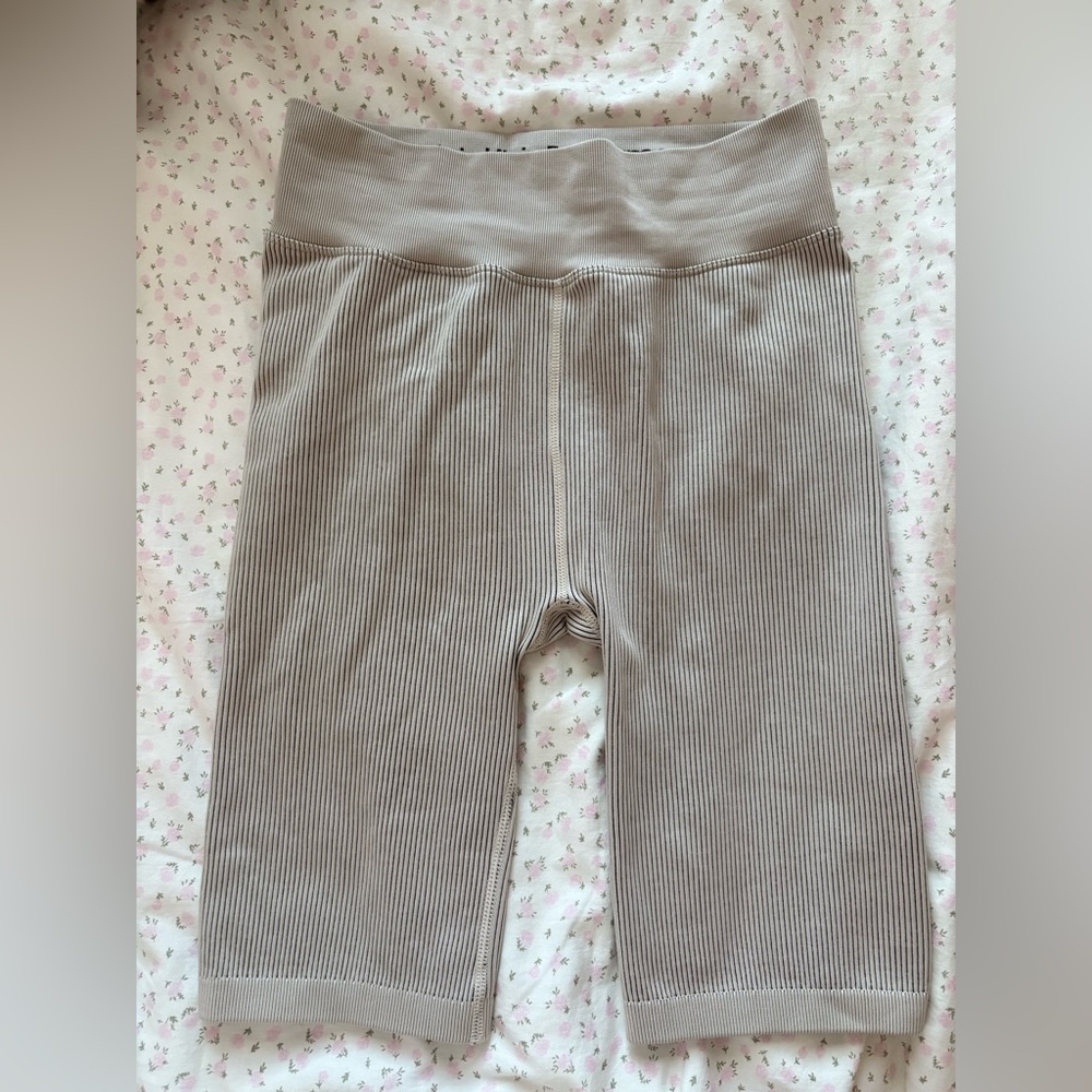 Calvin Klein Women's Cream Bike Shorts